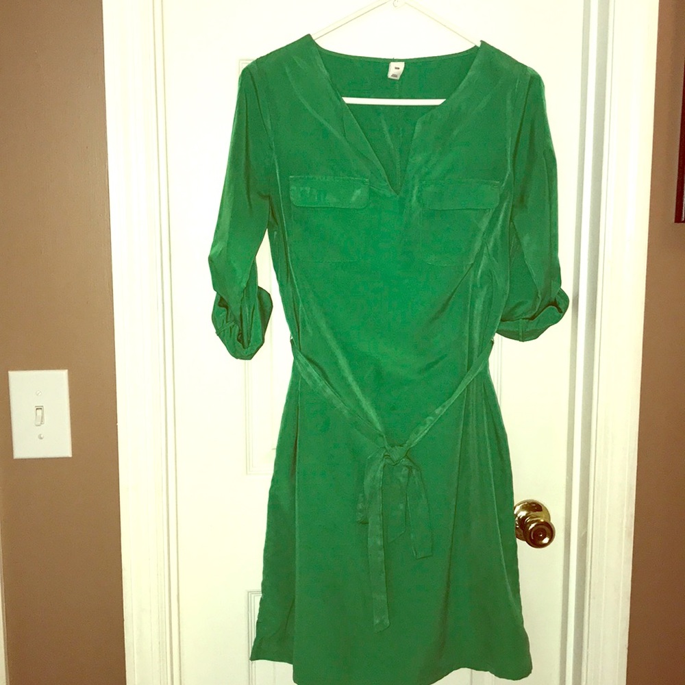 Green Old Navy dress